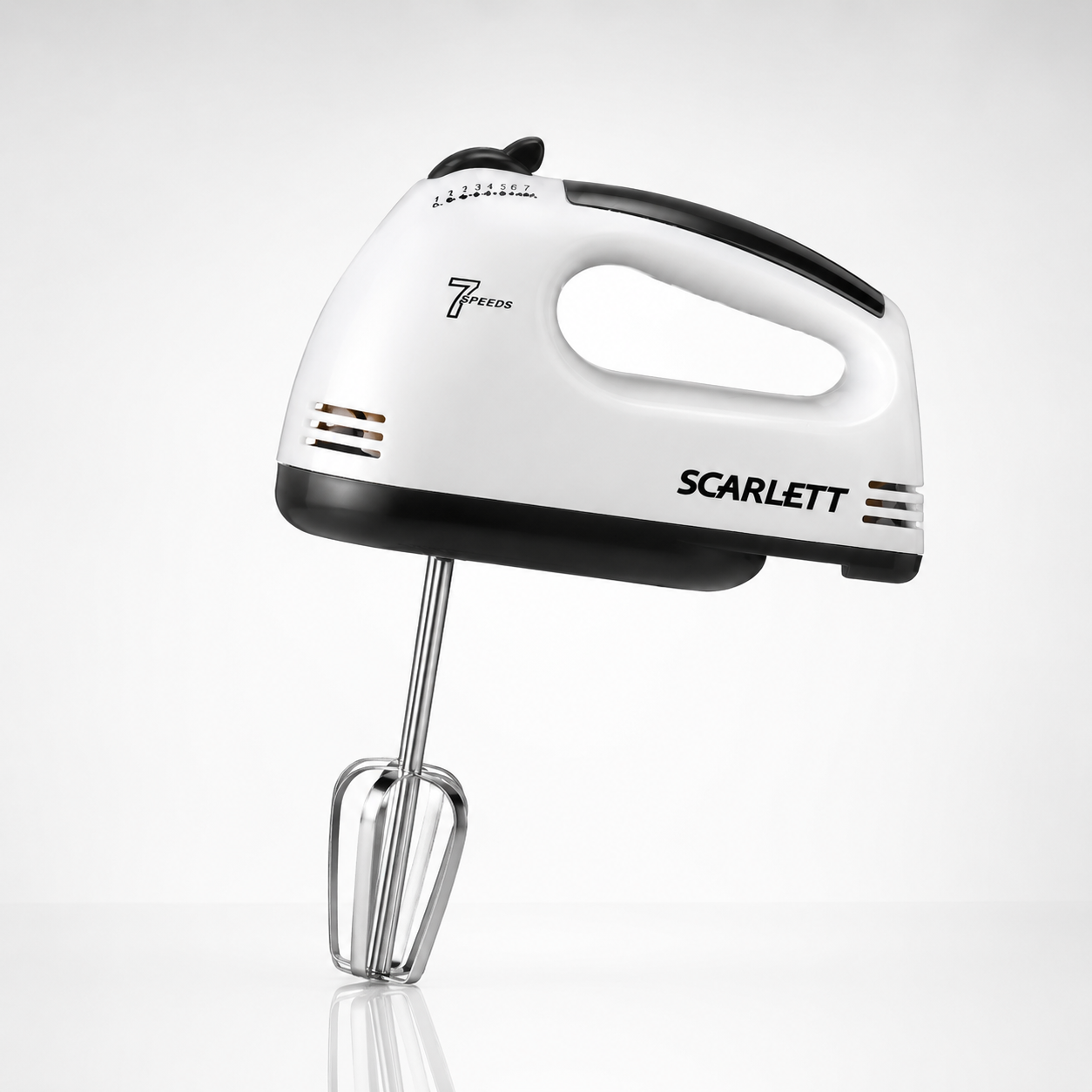 Scarlett electric hand mixer featuring 7 speed control dial and ergonomic handle design
