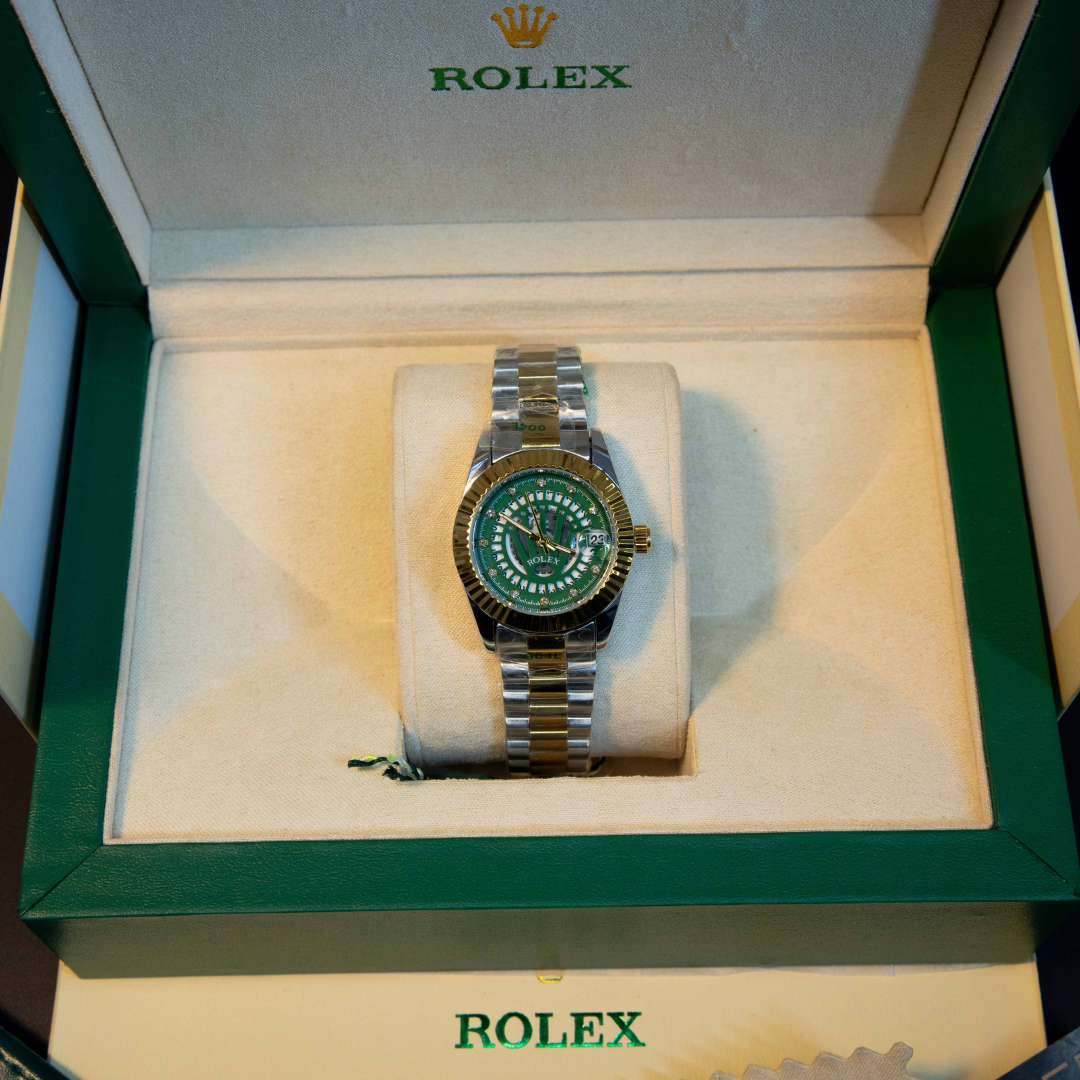 Classic green dial two tone men’s luxury watch with stainless steel bracelet