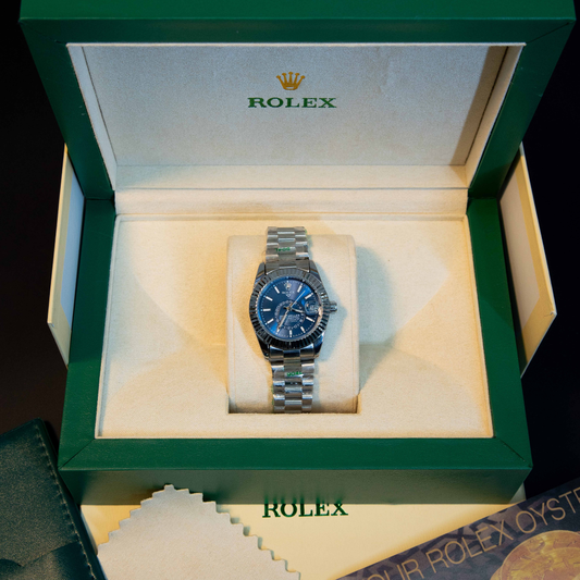 Elegant blue dial women’s luxury watch with silver metal bracelet