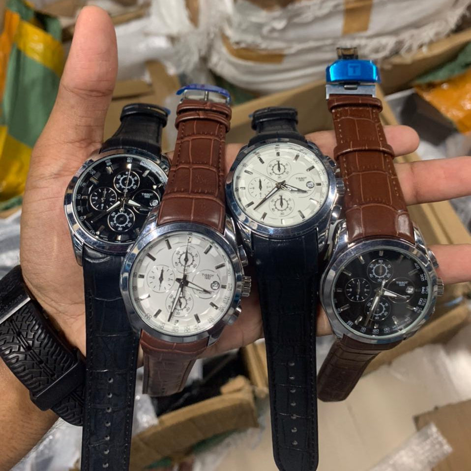 Classic Analog Watch for Men – Chronograph Dial, Date Display, Leather Watch