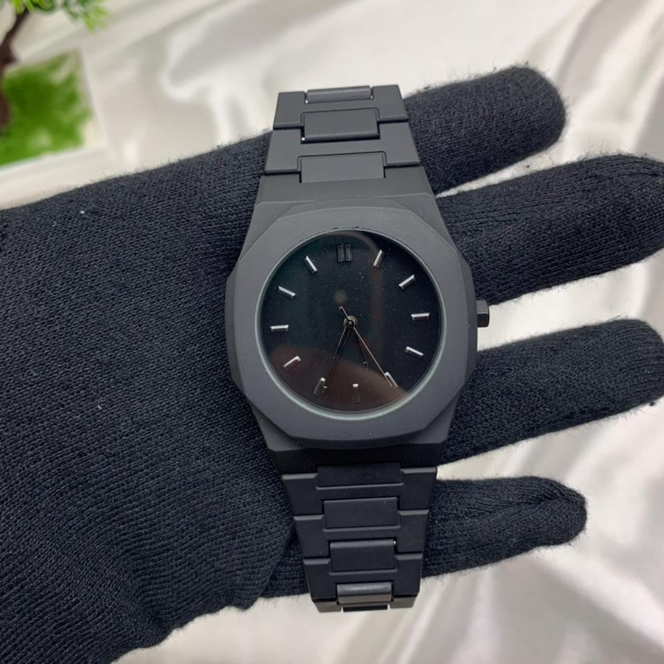 Arabic Aura Quartz Men's Watch | Luxury-Inspired Design