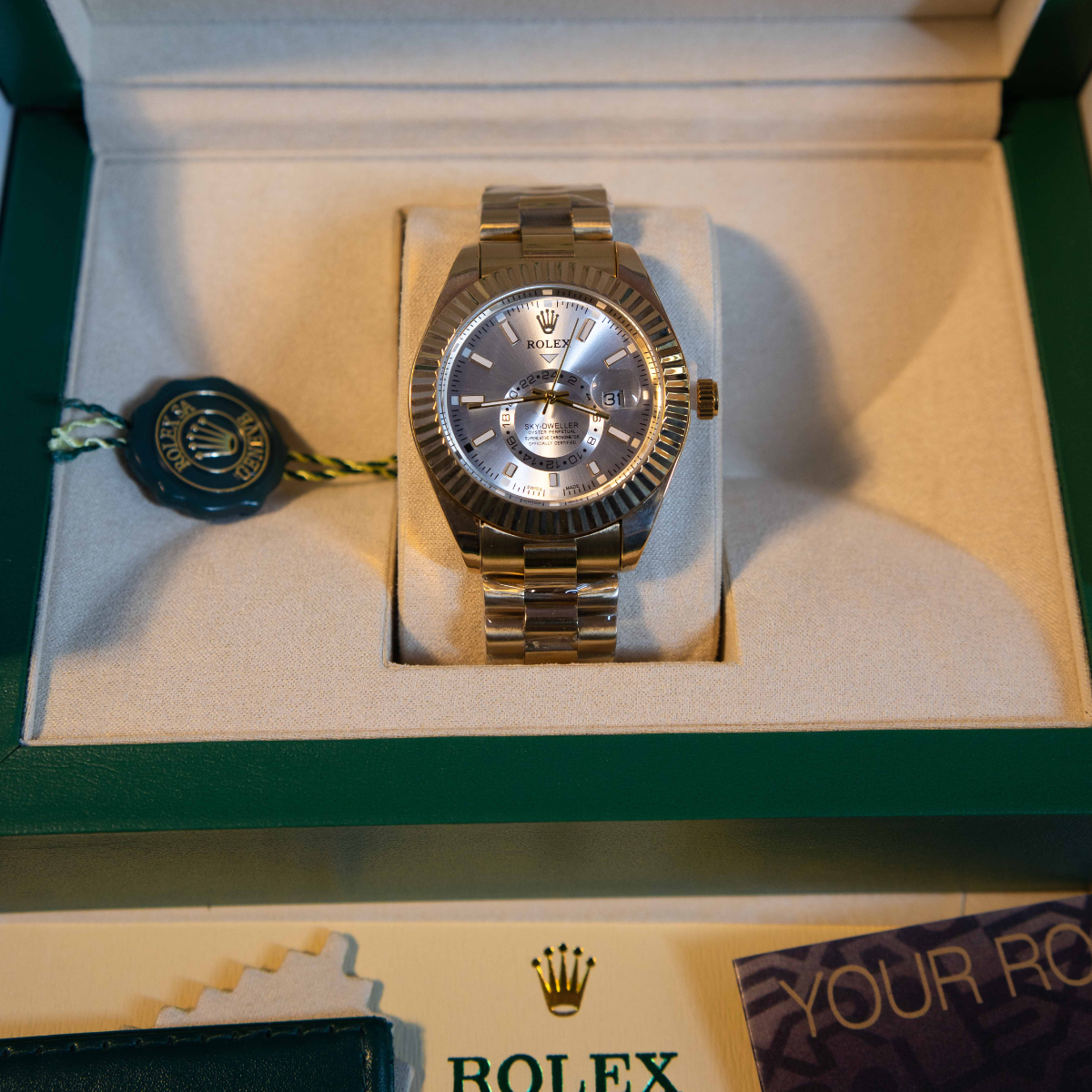Premium Gold Sky Watch luxury stainless steel automatic watch with fluted bezel in premium display box
