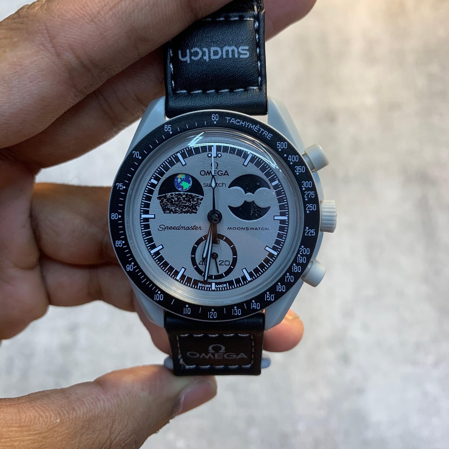 Chronograph Analog Quartz Watch with Tachymeter Bezel &amp; Premium Strap