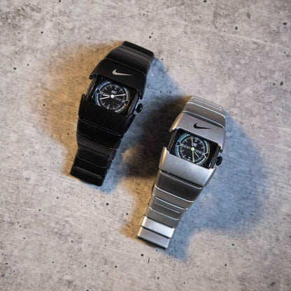 Modern Analog Sports Watch with Metal Strap