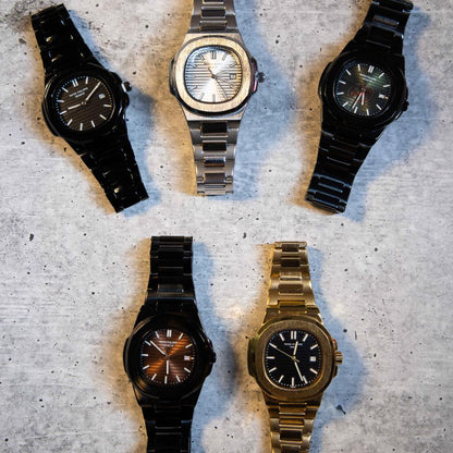 Luxury Analog Watch with Stainless Steel Bracelet
